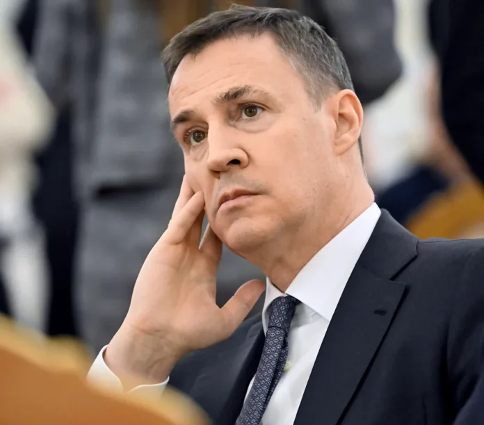 KMO_206381_00038_1_t249_210708